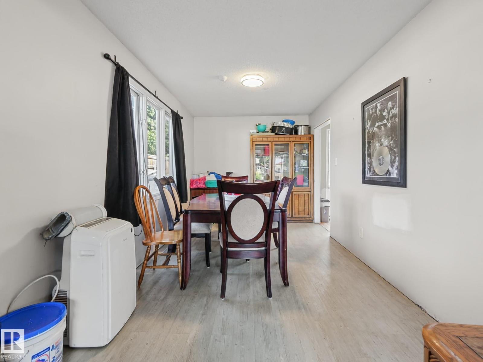 3515 51 St NW, Edmonton, Alberta  T6L 1C7 - Photo 15 - E4509473