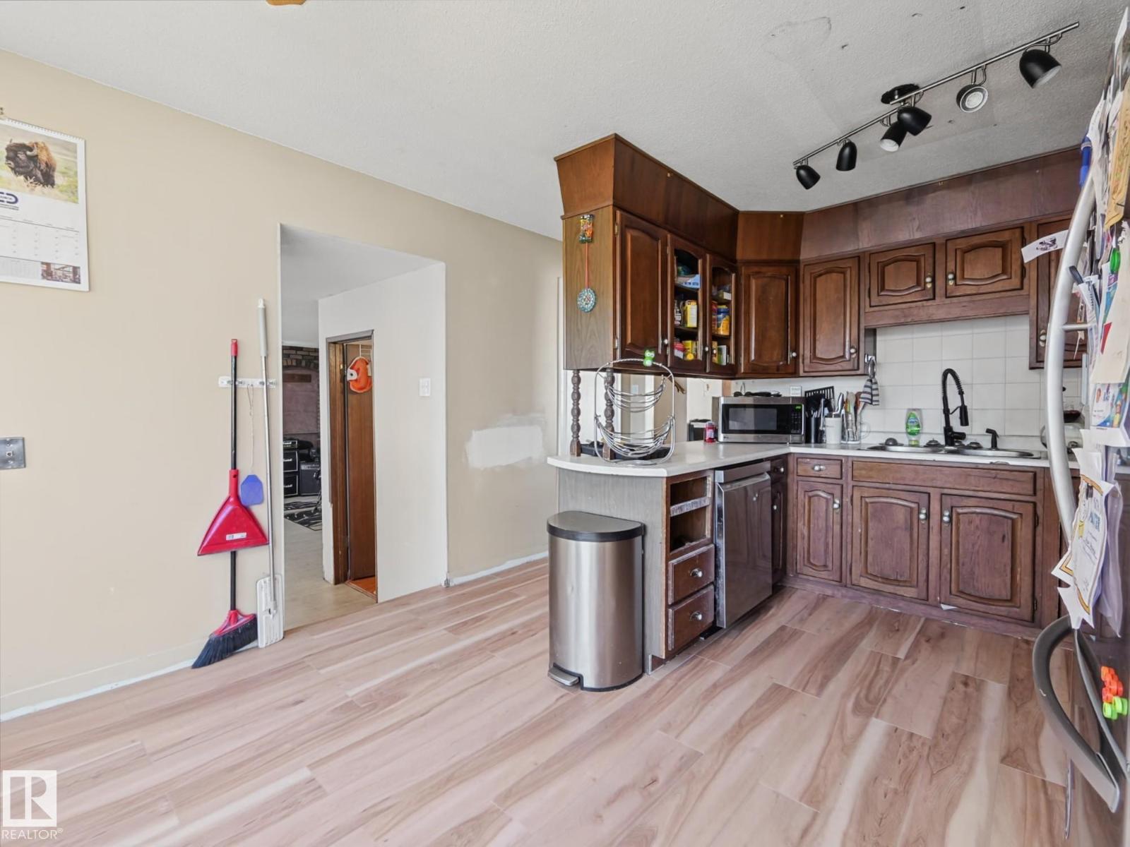 3515 51 St NW, Edmonton, Alberta  T6L 1C7 - Photo 19 - E4509473
