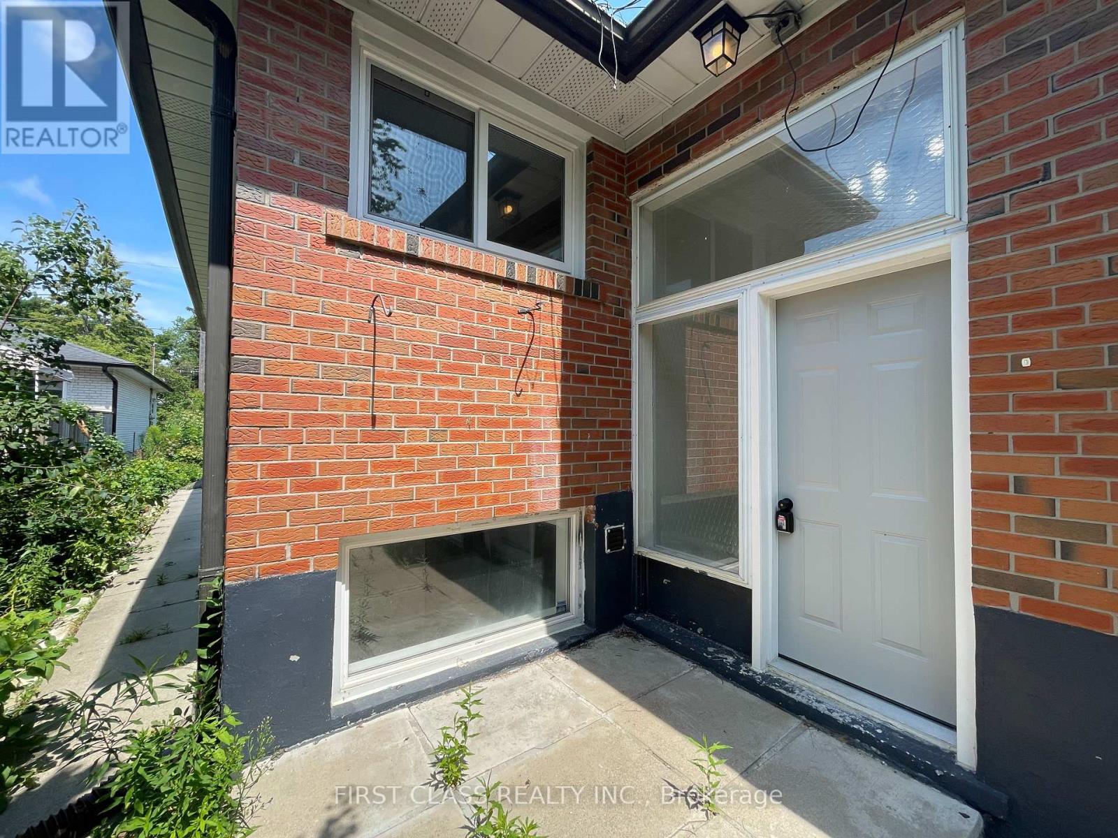 Lower - 181 Wedgewood Drive, Toronto, Ontario  M2M 2H8 - Photo 2 - C13804992