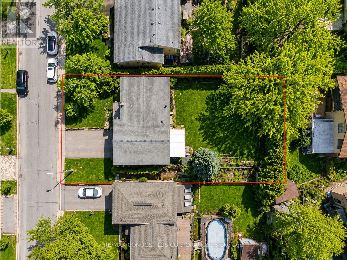333 Pleasant Avenue, Toronto, Ontario  M2R 2R3 - Photo 3 - C13804996