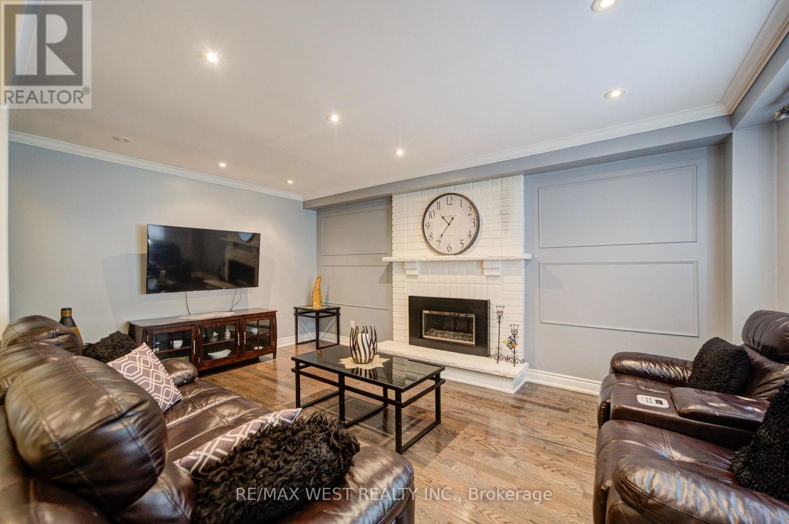 114 Robert Adams Drive, Clarington, Ontario  L1E 2C5 - Photo 13 - E13804910