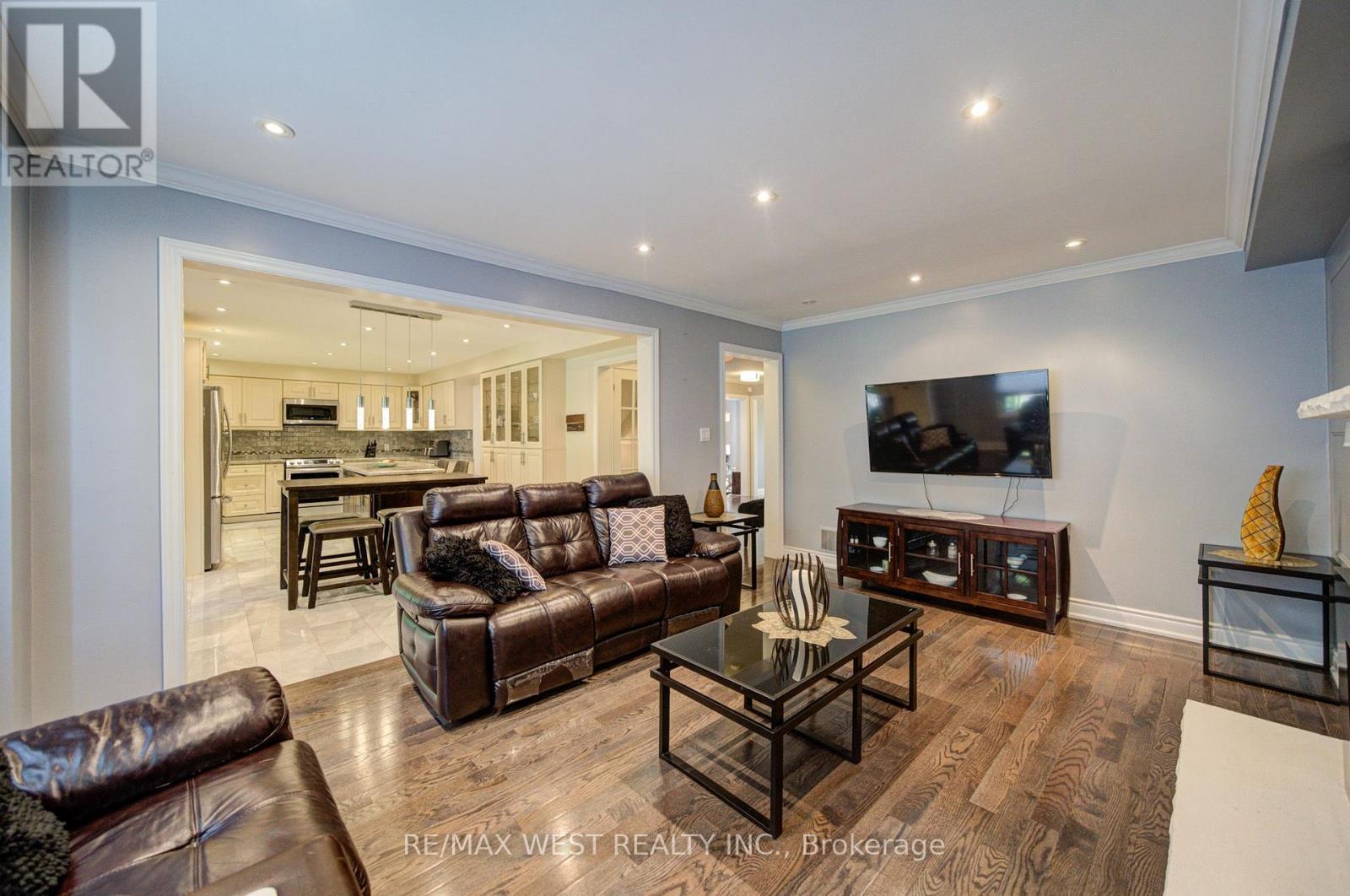 114 Robert Adams Drive, Clarington, Ontario  L1E 2C5 - Photo 16 - E13804910