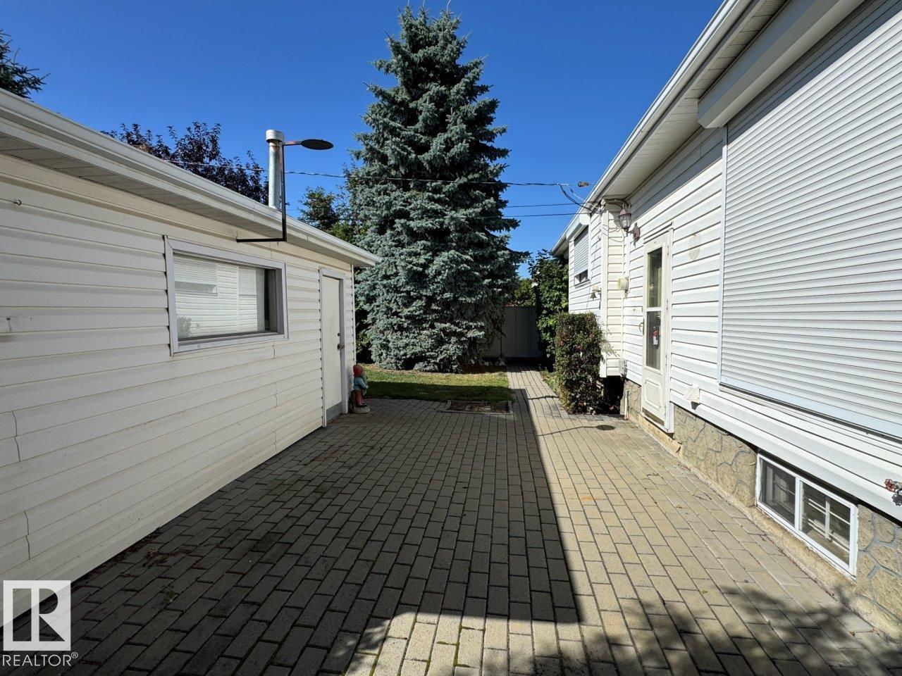 9119 130 Av NW, Edmonton, Alberta  T5E 0S1 - Photo 18 - E4509286