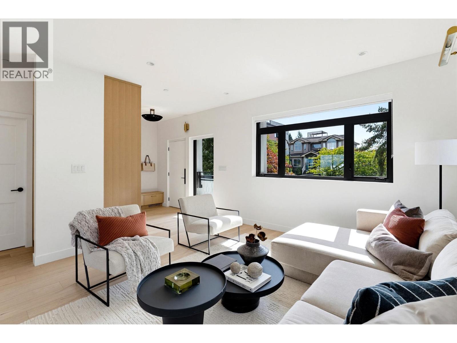 635 E 22nd Avenue, Vancouver, British Columbia  V5V 1V3 - Photo 5 - R3165647