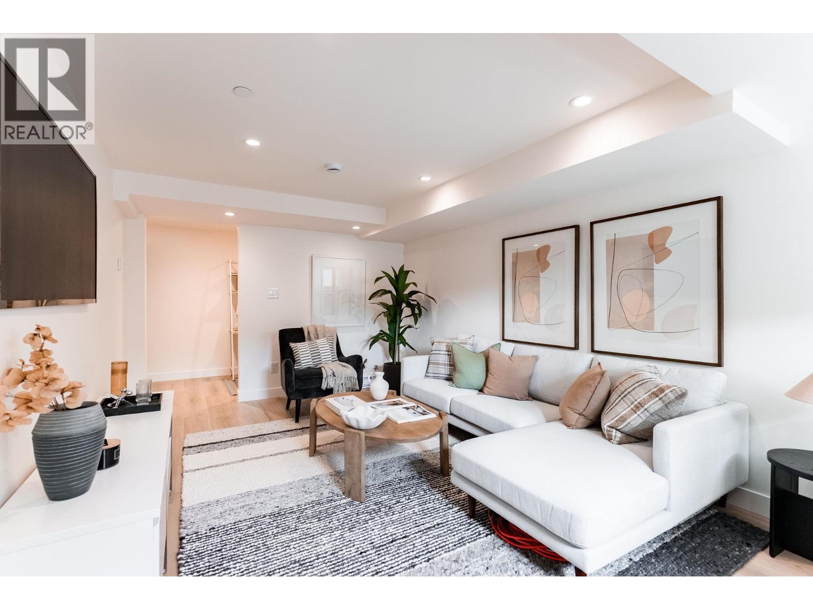 635 E 22nd Avenue, Vancouver, British Columbia  V5V 1V3 - Photo 24 - R3165647
