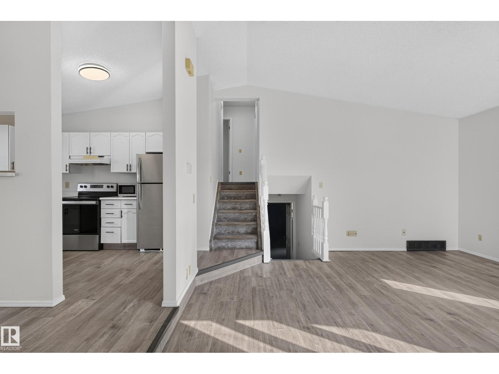 3722 34a Av NW NW, Edmonton, Alberta  T6L 4Z2 - Photo 10 - E4509476