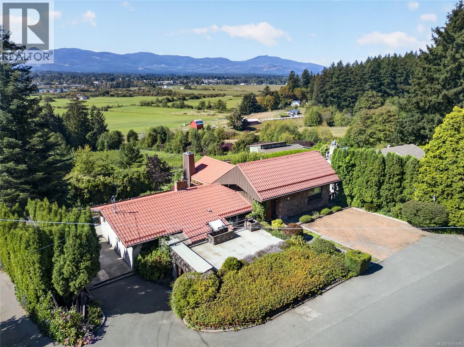 2911 Back Rd, Courtenay, British Columbia  V9N 9G9 - Photo 75 - 1050096