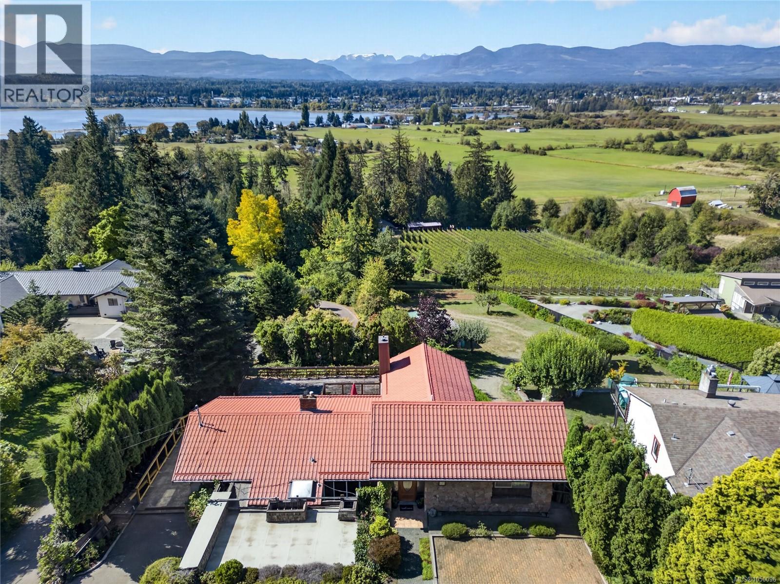 2911 Back Rd, Courtenay, British Columbia  V9N 9G9 - Photo 76 - 1050096