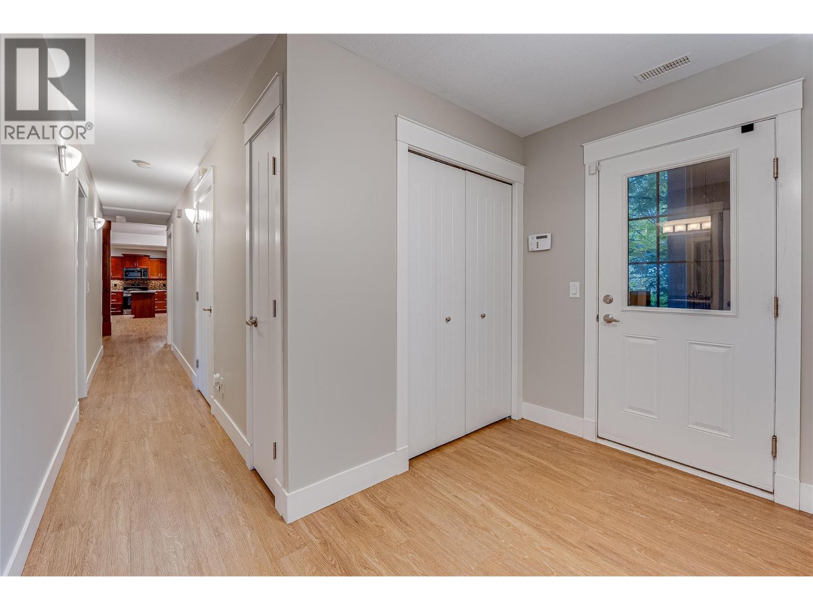 3804 32 Avenue Unit# 3, Vernon, British Columbia  V1T 2N3 - Photo 6 - 10400957