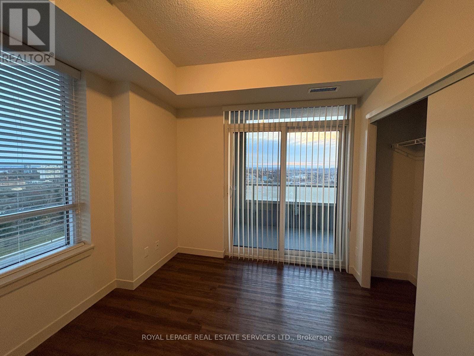1406 - 2081 Fairview Street, Burlington, Ontario  L7R 0E4 - Photo 7 - W13804908