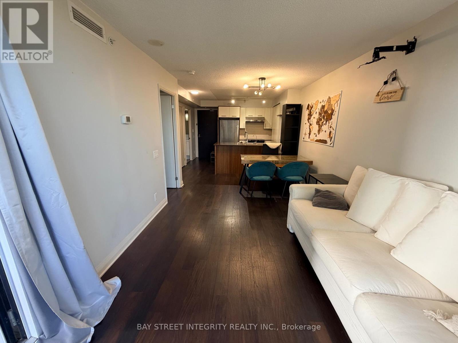 703 - 1 VALHALLA INN ROAD, Toronto, Ontario