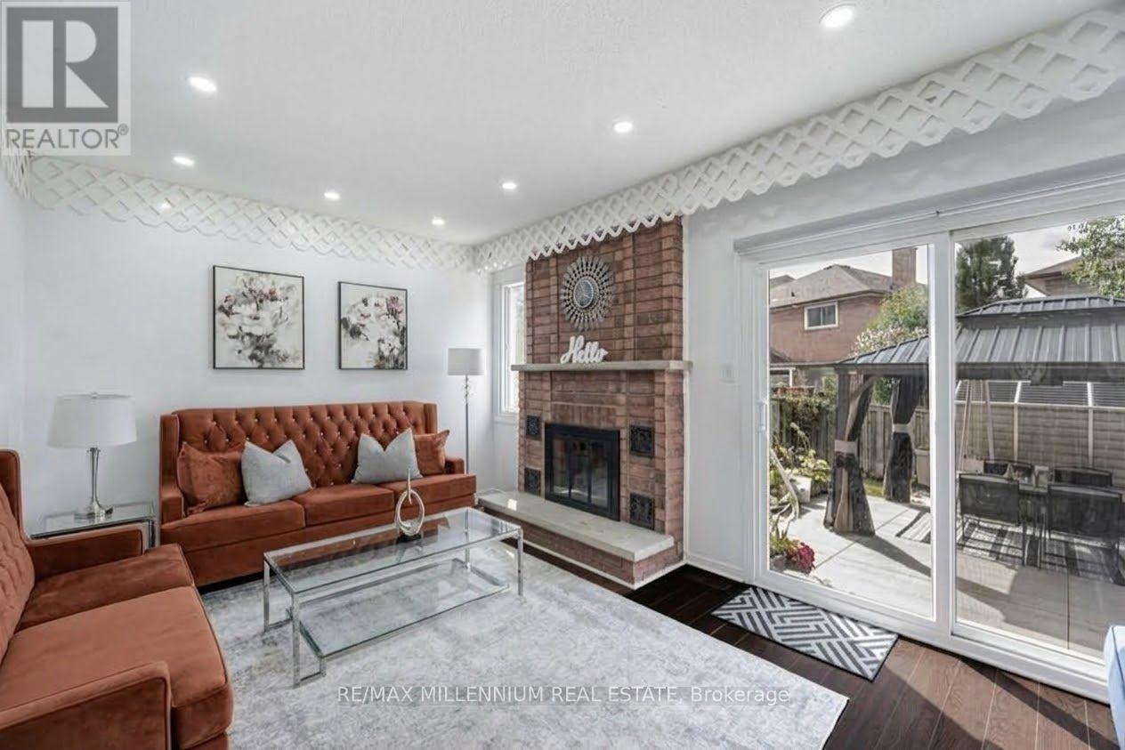 6 Sproule Drive, Brampton, Ontario  L6V 4B9 - Photo 3 - W13804918