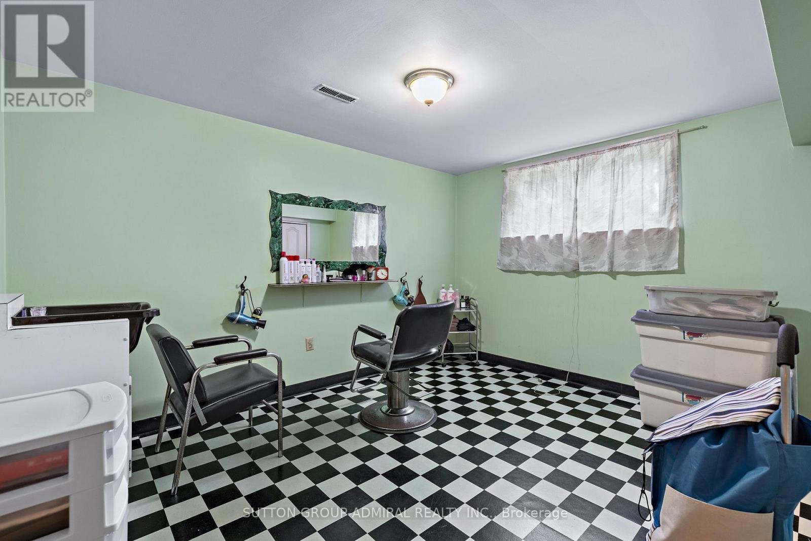 201 Derrydown Road, Toronto, Ontario  M3J 1S2 - Photo 34 - W13804920