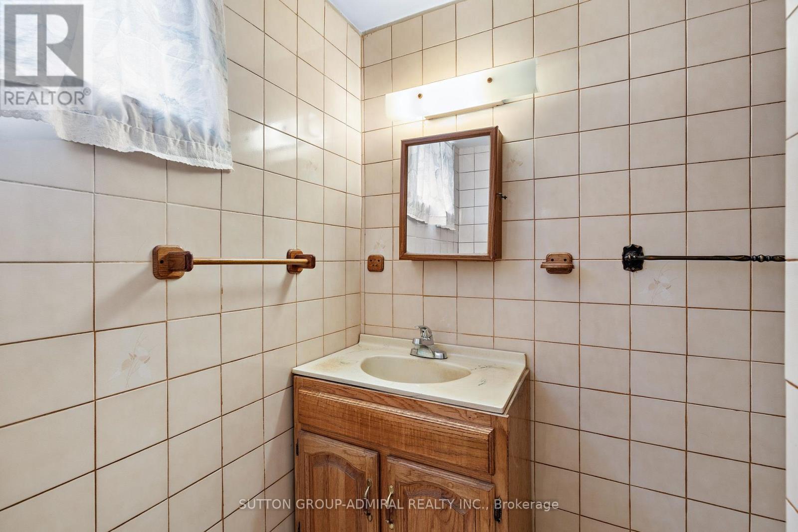 201 Derrydown Road, Toronto, Ontario  M3J 1S2 - Photo 36 - W13804920