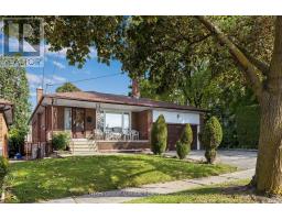201 DERRYDOWN ROAD, Toronto, Ontario