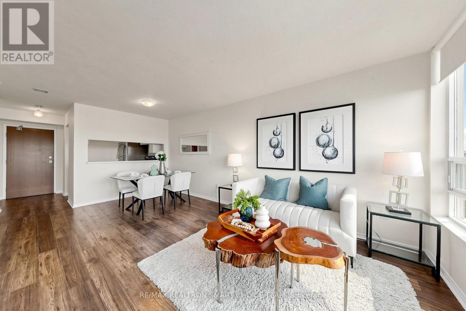 504 - 50 Kingsbridge Garden Circle, Mississauga, Ontario  L5R 1Y2 - Photo 2 - W13804924