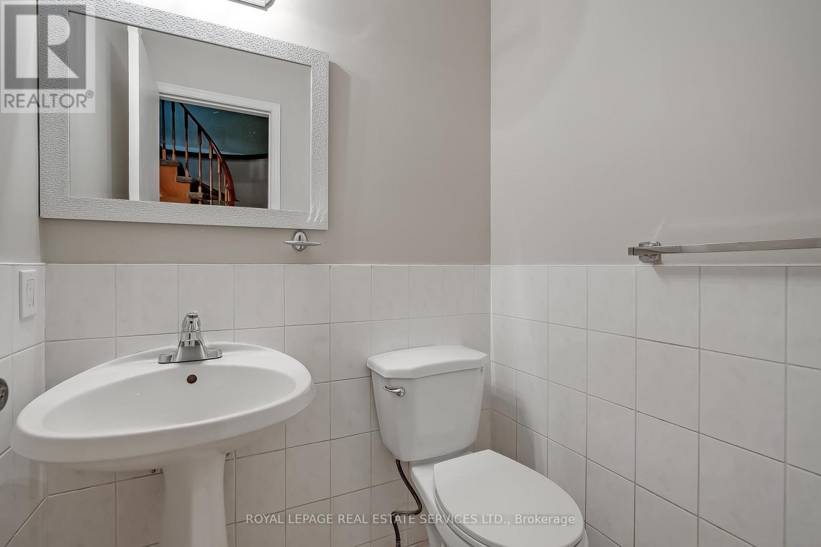 265 Mississaga Street, Oakville, Ontario  L6L 6J8 - Photo 19 - W13805000