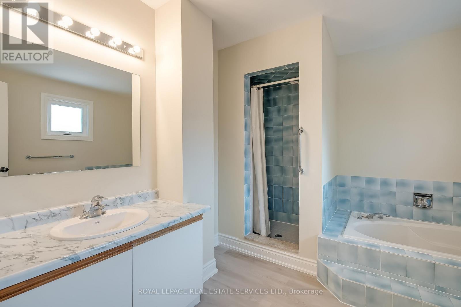 265 Mississaga Street, Oakville, Ontario  L6L 6J8 - Photo 24 - W13805000