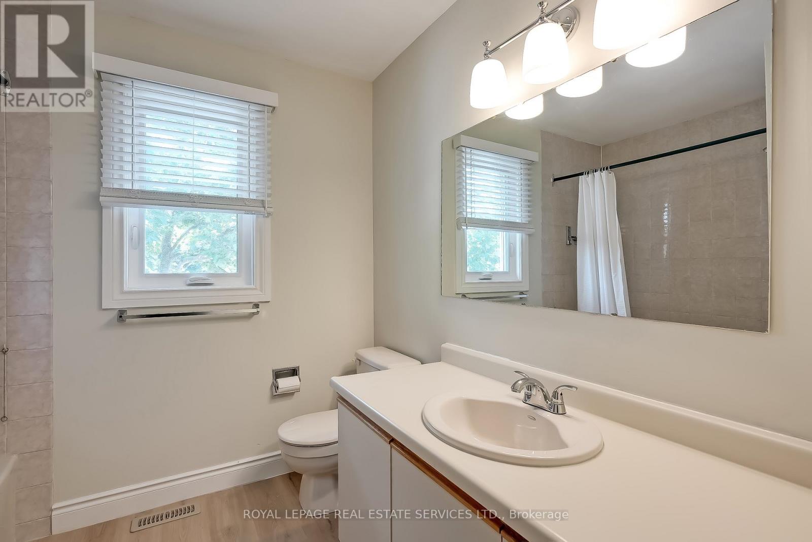 265 Mississaga Street, Oakville, Ontario  L6L 6J8 - Photo 28 - W13805000