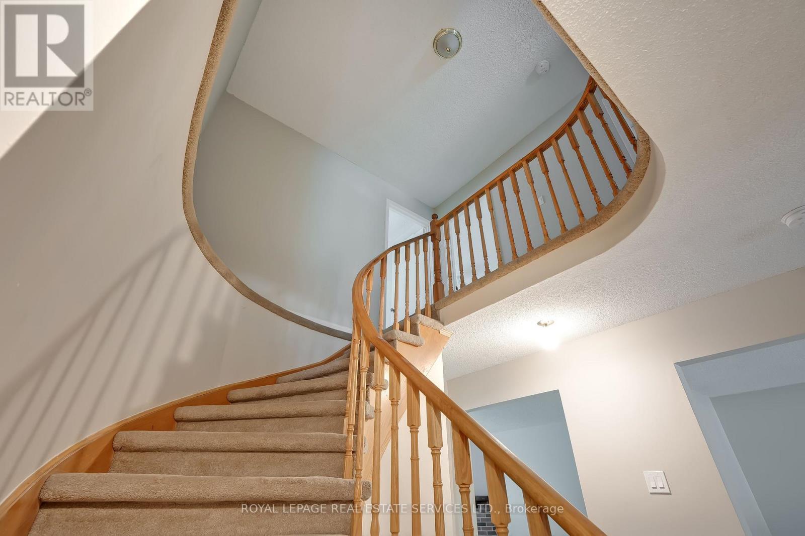 265 Mississaga Street, Oakville, Ontario  L6L 6J8 - Photo 8 - W13805000