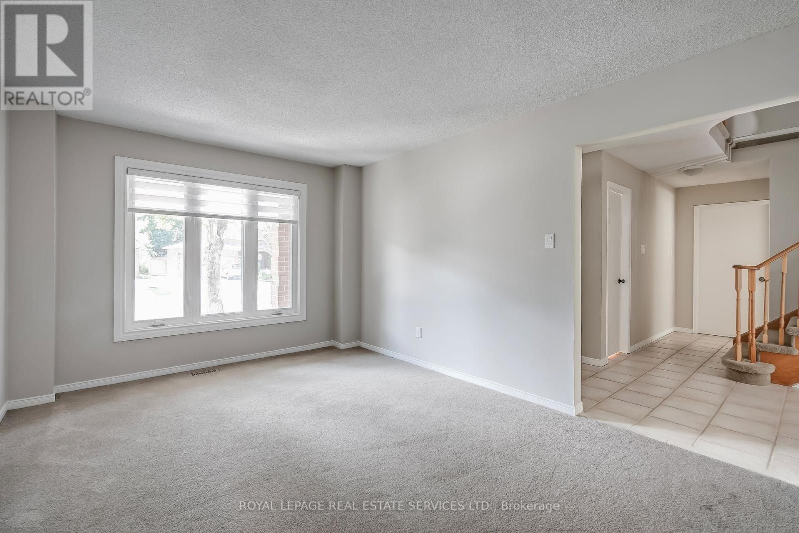 265 Mississaga Street, Oakville, Ontario  L6L 6J8 - Photo 9 - W13805000