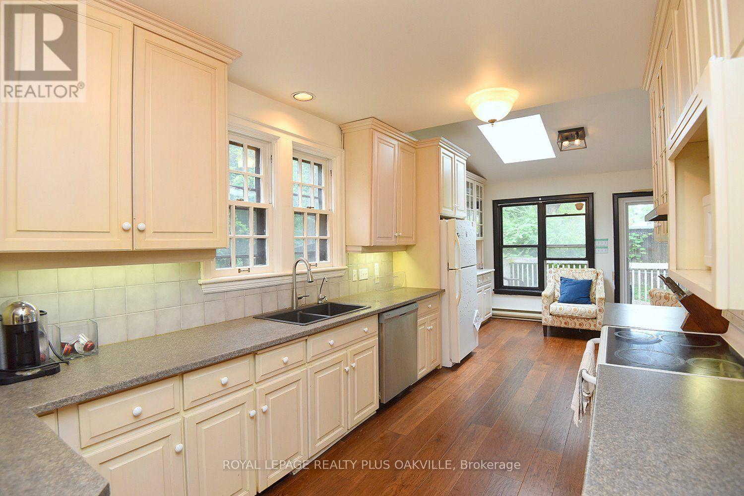 1236 King Street W, Hamilton, Ontario  L8S 1M6 - Photo 11 - X13804960