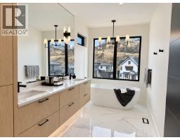 5533 Foothill Court, Kelowna, British Columbia V1W 0C4 - Photo 29 - 10400659