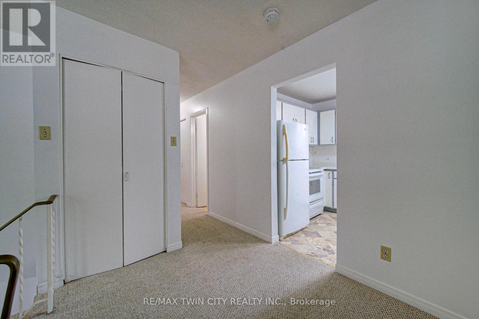602 Highpoint Avenue, Waterloo, Ontario  N2L 4N1 - Photo 12 - X13803276