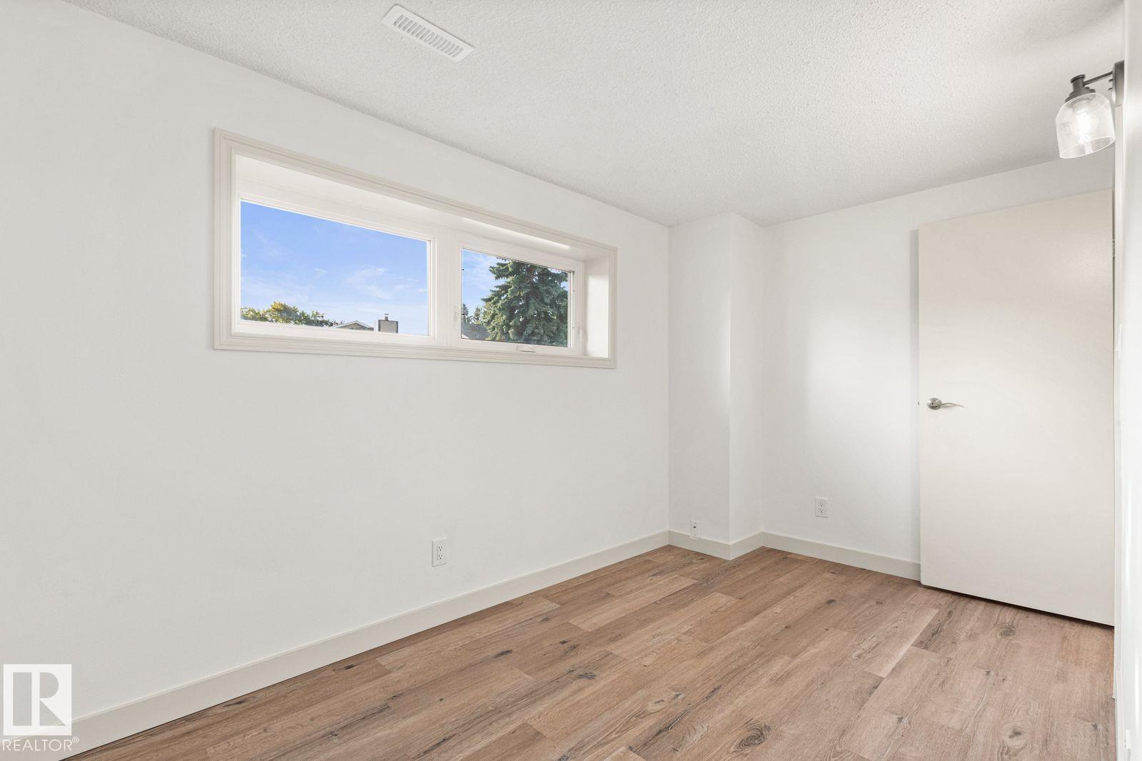 5208 10 Av Nw, Edmonton, Alberta  T6L 1Z1 - Photo 47 - E4509482