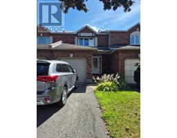 185 HUNTERSWOOD CRESCENT, Ottawa, Ontario