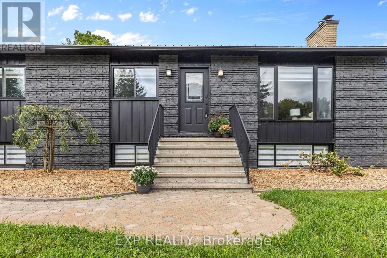 3276 Warner Way, Ottawa, Ontario  K0A 2W0 - Photo 3 - X13805034