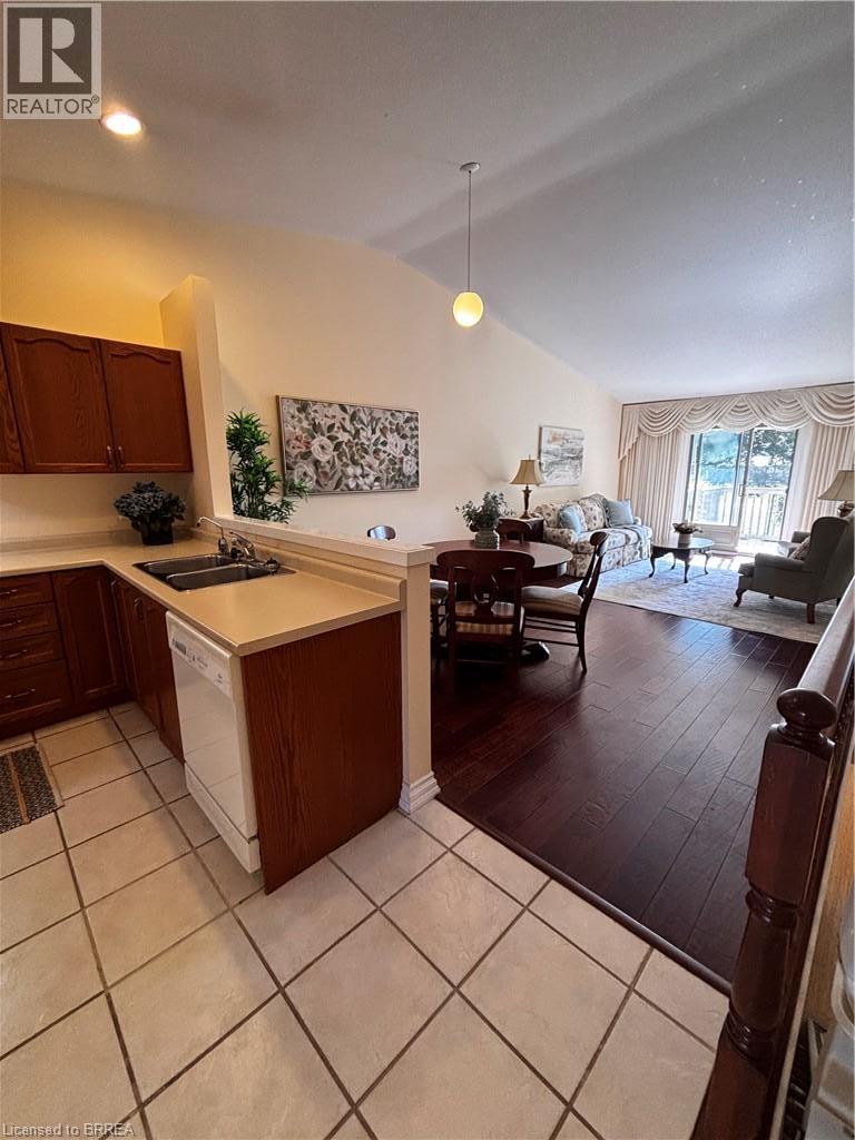 24 Griffiths Drive Unit# 23, Paris, Ontario  N3L 4C5 - Photo 7 - 40860616