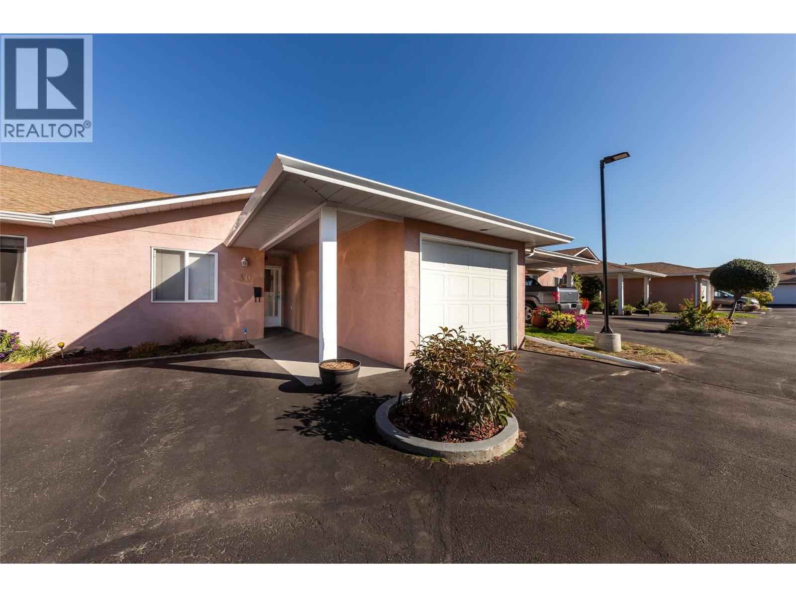 1285 14th Street Unit# 30, Kamloops, British Columbia  V2B 8K9 - Photo 3 - 10400898