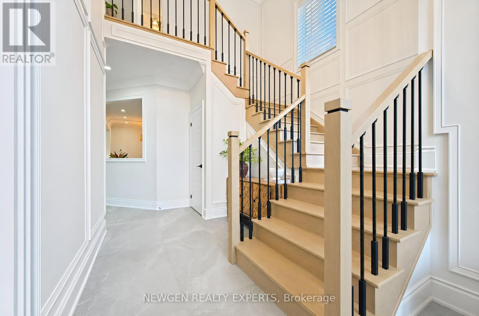 60 Monarch Drive, Halton Hills, Ontario  L7G 0M6 - Photo 8 - W13756226