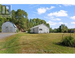 834 HYBLA ROAD, Hastings Highlands, Ontario
