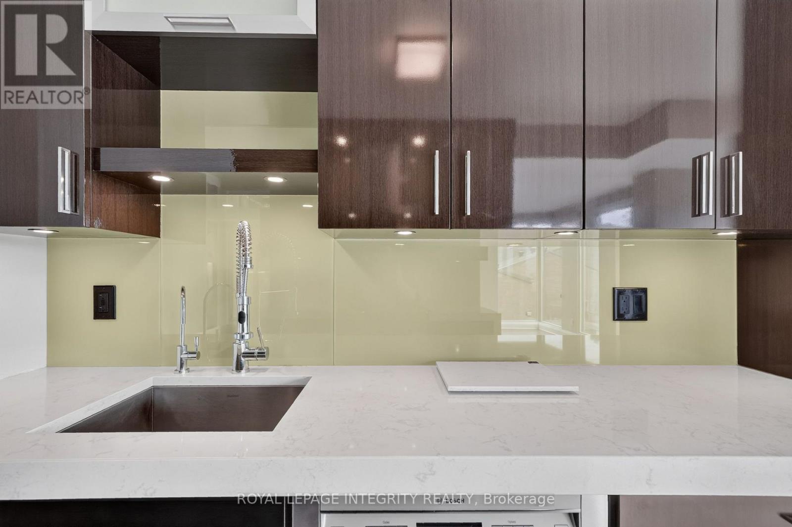 302 - 545 St. Laurent Boulevard, Ottawa, Ontario  K1K 4H9 - Photo 11 - X13805056