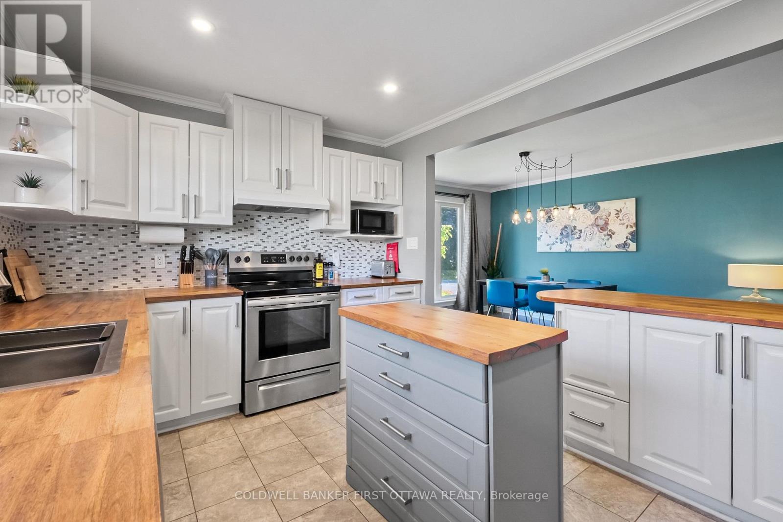 702 Crystal Street, Ottawa, Ontario  K1K 2G2 - Photo 22 - X13805084