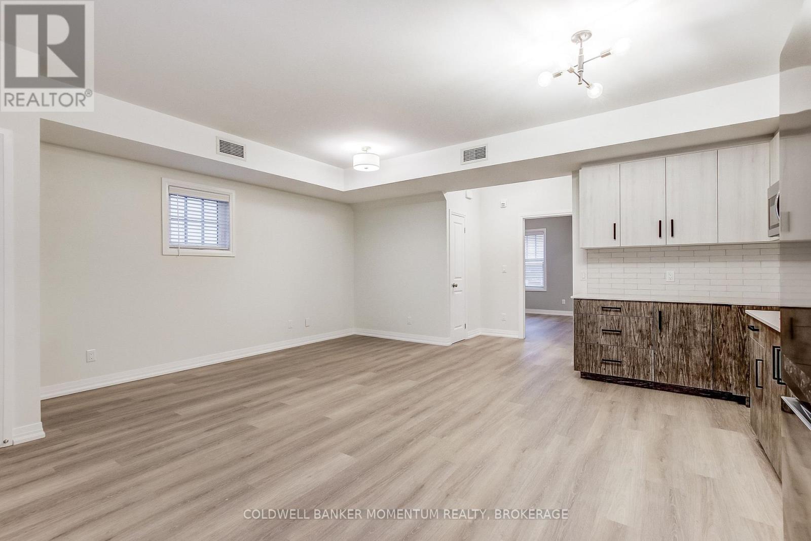 101 - 120 Garrison Village Drive, Niagara-On-The-Lake, Ontario  L0S 1J0 - Photo 7 - X13805088