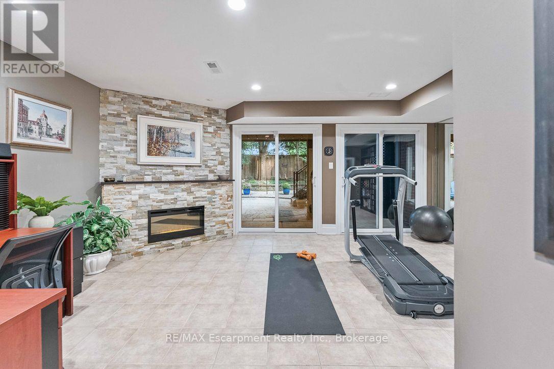 2331 Marine Drive, Oakville, Ontario  L6L 1C2 - Photo 29 - W13805064