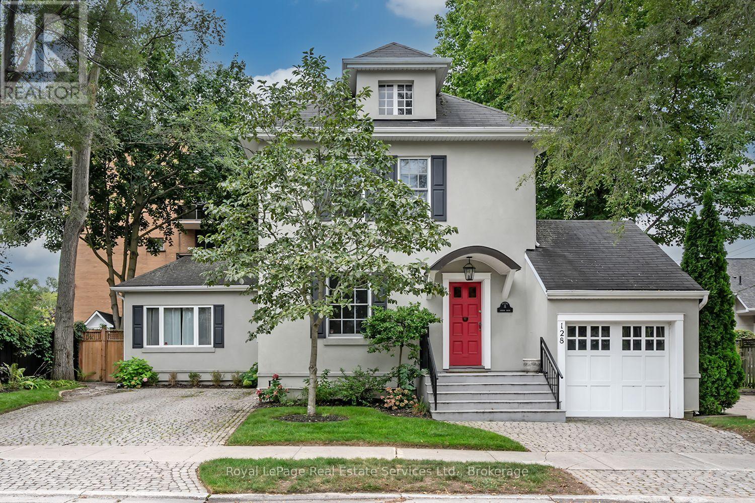 128 CHISHOLM STREET, Oakville, Ontario