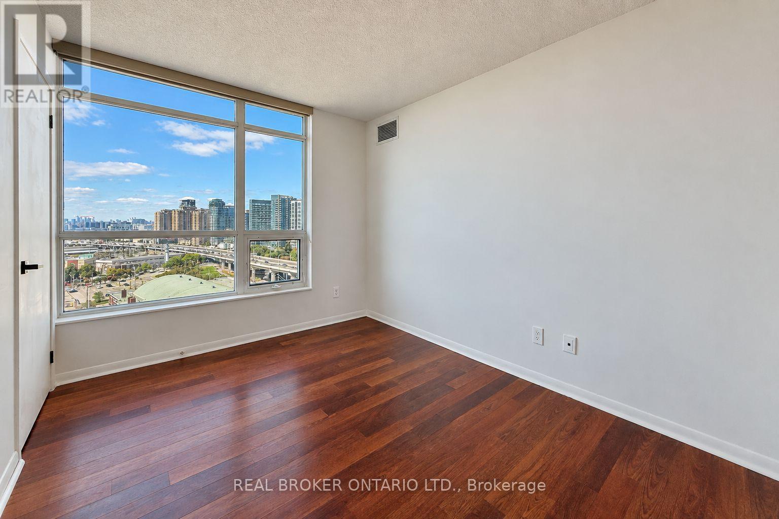 1909 - 219 Fort York Boulevard, Toronto, Ontario  M5V 1B1 - Photo 19 - C13805046
