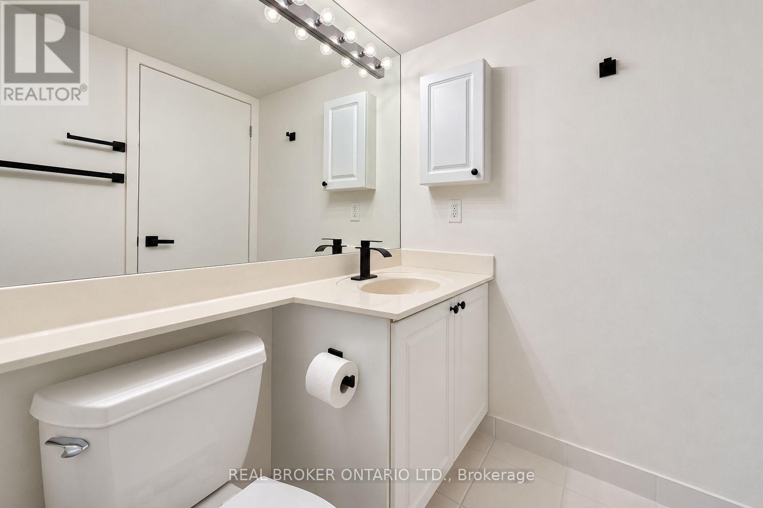 1909 - 219 Fort York Boulevard, Toronto, Ontario  M5V 1B1 - Photo 24 - C13805046