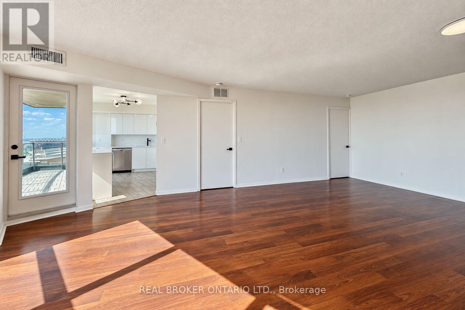 1909 - 219 Fort York Boulevard, Toronto, Ontario  M5V 1B1 - Photo 7 - C13805046