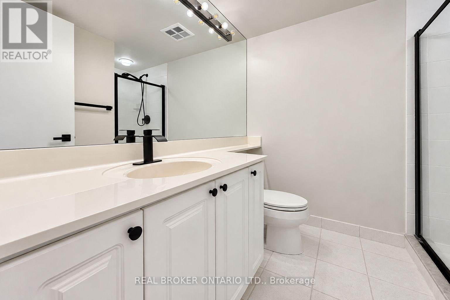1909 - 219 Fort York Boulevard, Toronto, Ontario  M5V 1B1 - Photo 8 - C13805046