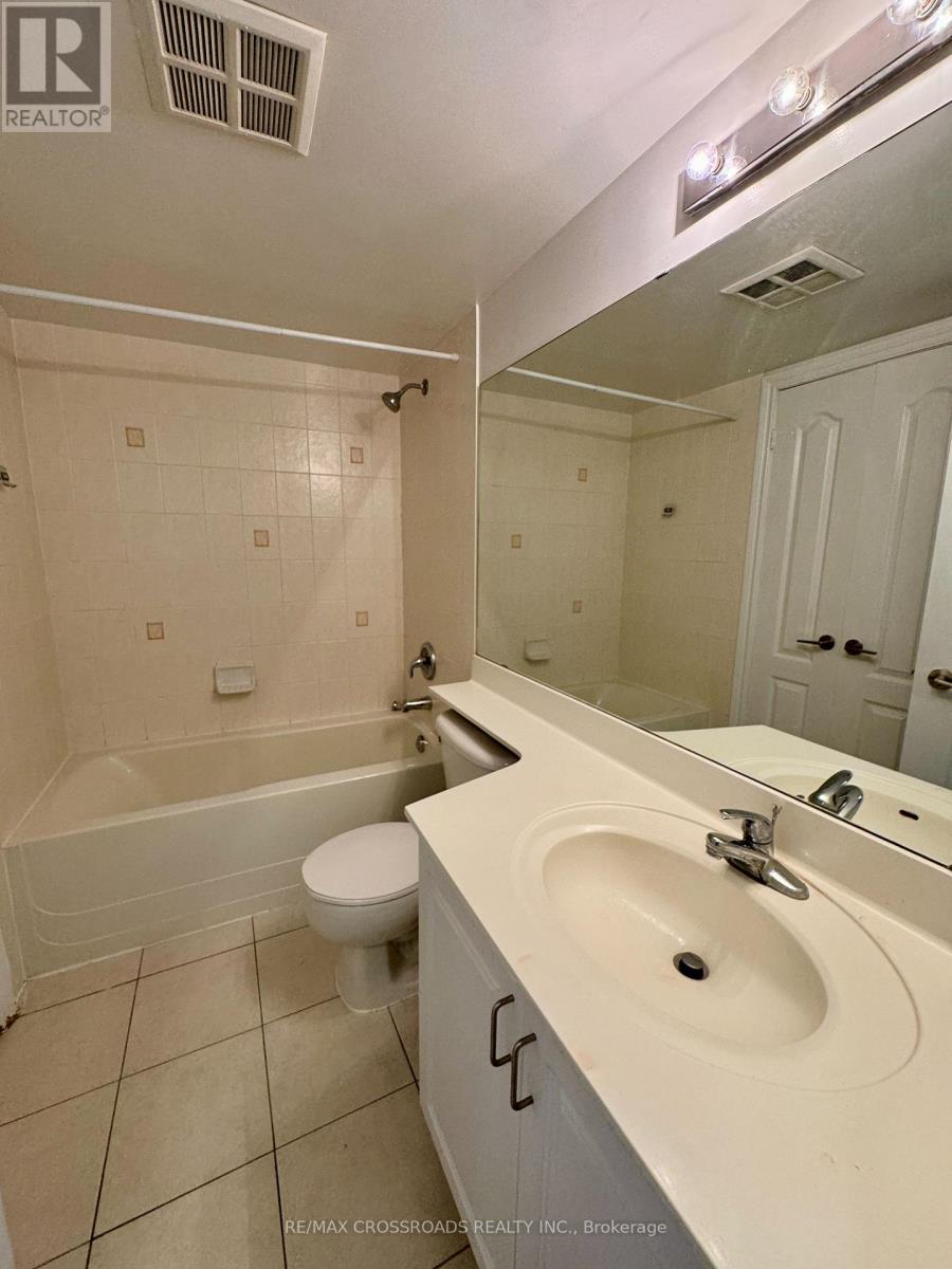 2505 - 60 Brian Harrison Way, Toronto (Bendale), Ontario  M1P 5J5 - Photo 18 - E13805054