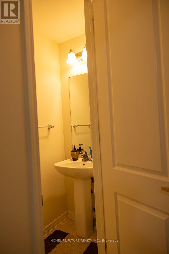 31 Jolly Way, Toronto (Dorset Park), Ontario  M1P 0E2 - Photo 5 - E13805092