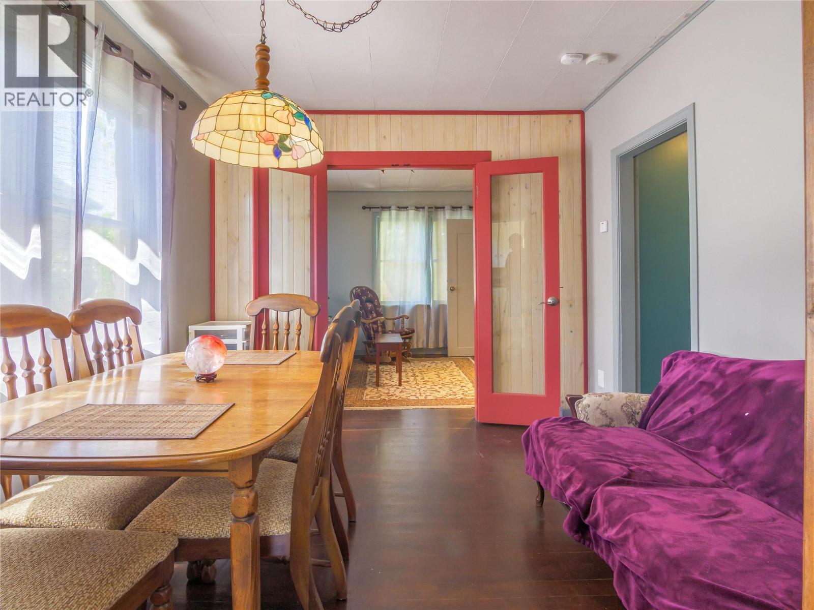 574 Van Horne Street, Penticton, British Columbia  V2A 4K8 - Photo 11 - 10401322