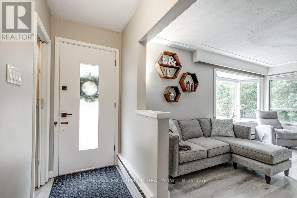 56 Barton Street, Hamilton, Ontario  L0R 2H0 - Photo 4 - X13805078