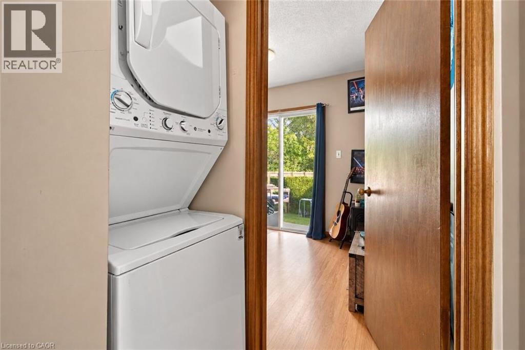 26 Renfrew Street E, Caledonia, Ontario  N3W 1E8 - Photo 12 - 40864649