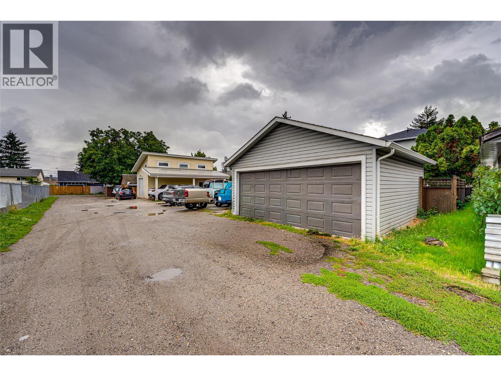 4607c 20 Street, Vernon, British Columbia  V1T 4E6 - Photo 45 - 10401196